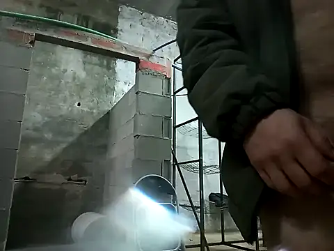 Snapshot of pedrosantos3366 chatting on December 18, 2024, 11:45 am pedrosantos3366 online show from December 18, 2024, 11:45 am