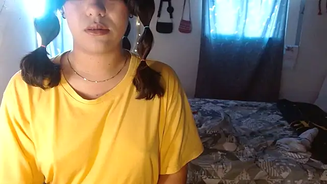 Amal Hadid online show from September 9, 2025, 10:31 pm