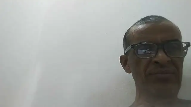 Snapshot of jrfm14 chatting on October 1, 2025, 3:12 am jrfm14 online show from October 1, 2025, 3:12 am