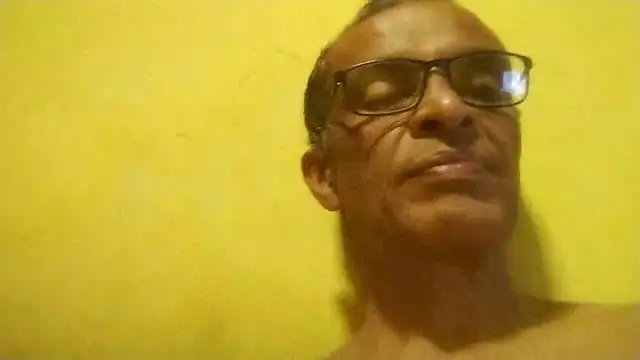 Snapshot of jrfm14 chatting on January 19, 2026, 1:31 am jrfm14 online show from January 19, 2026, 1:31 am