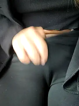 Snapshot of alana_69 chatting on November 28, 2025, 9:17 pm alana 69 online show from November 28, 2025, 9:17 pm