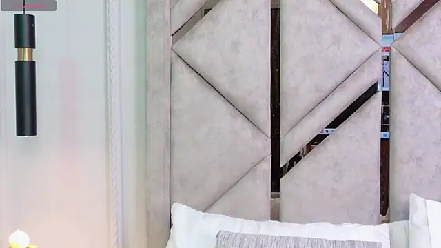 Snapshot of Sara_Boom chatting on October 22, 2025, 12:38 pm Sara Boom online show from October 22, 2025, 12:38 pm