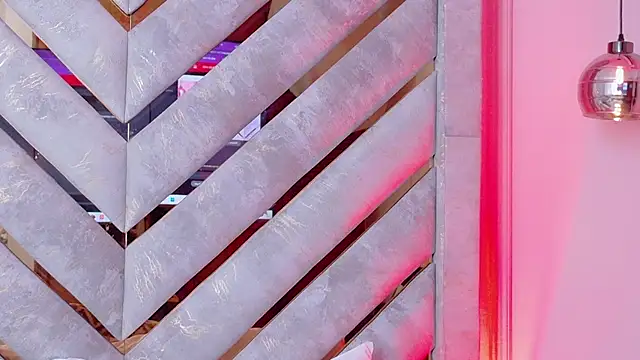 Snapshot of Sara_Boom chatting on November 28, 2025, 1:47 pm Sara Boom online show from November 28, 2025, 1:47 pm