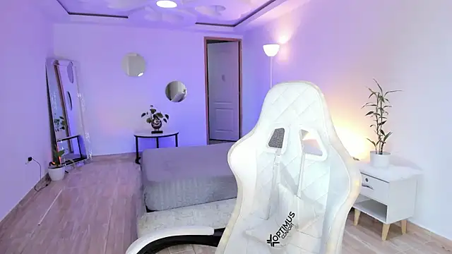 Snapshot of carleee_winter chatting on May 23, 2026, 11:31 pm carleee winter online show from May 23, 2026, 11:31 pm