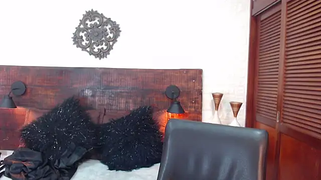 Snapshot of VeronikaWiills chatting on February 25, 2025, 1:30 am VeronikaWiills online show from February 25, 2025, 1:30 am