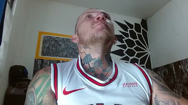 stripnolimits online show from April 15, 2026, 9:48 pm