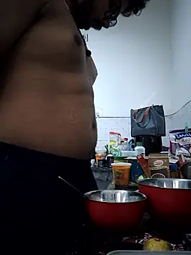 Snapshot of thebrownboi01 chatting on November 13, 2025, 1:15 am thebrownboi01 online show from November 13, 2025, 1:15 am