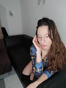 Snapshot of Isaandysex2428 chatting on December 18, 2025, 2:50 am Isaandysex2428 online show from December 18, 2025, 2:50 am