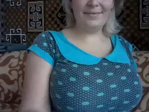 Snapshot of Diana_Britt chatting on December 3, 2024, 11:55 am Diana Britt online show from December 3, 2024, 11:55 am