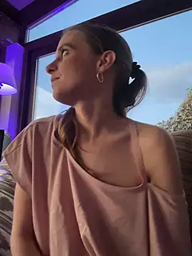 LadyChantale online show from January 13, 2025, 5:02 pm