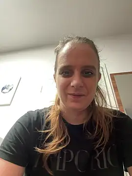 LadyChantale online show from May 7, 2026, 5:24 am