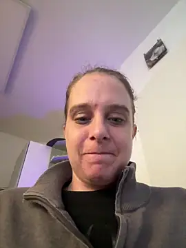 LadyChantale online show from May 17, 2026, 7:28 am