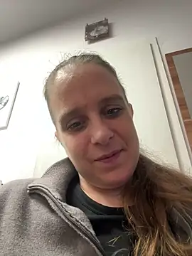LadyChantale online show from May 18, 2026, 6:08 am