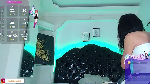 cute charlotte  online show from December 18, 2024, 3:47 am