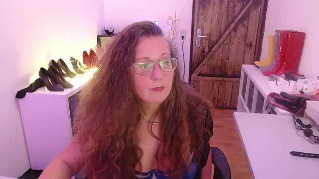 Snapshot of GeilesLuder75 chatting on December 1, 2025, 6:13 pm GeilesLuder75 online show from December 1, 2025, 6:13 pm