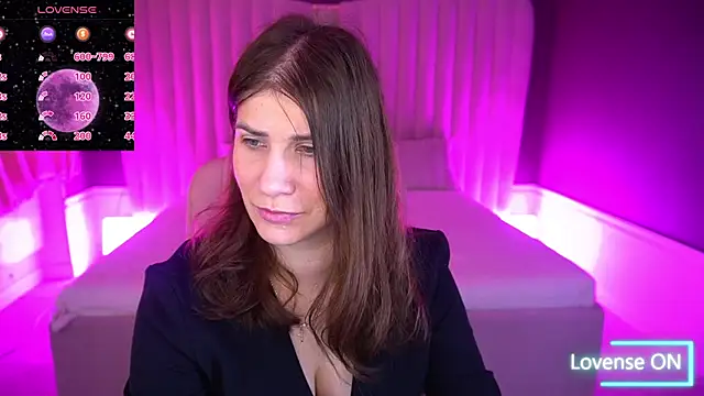 CassandraGood online show from November 17, 2025, 7:25 am