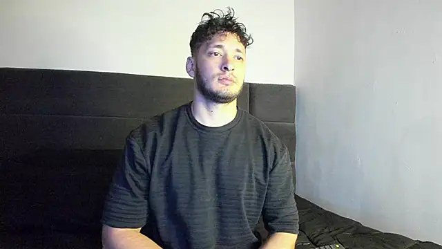 alejandro  2 online show from November 13, 2025, 5:12 pm