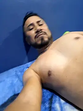 Snapshot of Eumanzor chatting on November 25, 2025, 1:16 am Eumanzor online show from November 25, 2025, 1:16 am