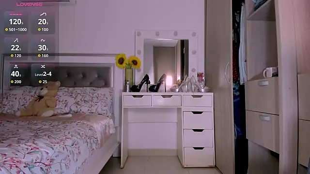 Snapshot of sharonDulce chatting on February 11, 2026, 1:54 am sharonDulce online show from February 11, 2026, 1:54 am