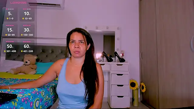 Snapshot of sharonDulce chatting on June 27, 2026, 2:27 am sharonDulce online show from June 27, 2026, 2:27 am