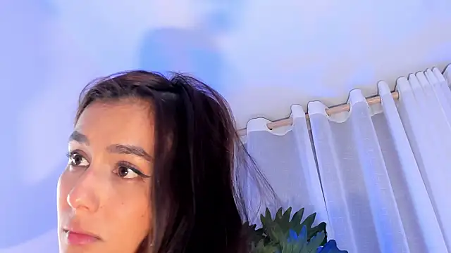 Snapshot of Lucy_fit chatting on January 5, 2025, 9:48 am Lucy fit online show from January 5, 2025, 9:48 am