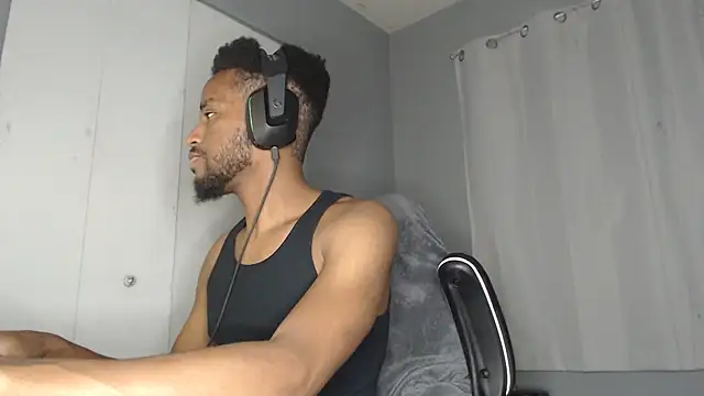 Snapshot of ChrisVacher chatting on December 22, 2024, 2:27 pm ChrisVacher online show from December 22, 2024, 2:27 pm