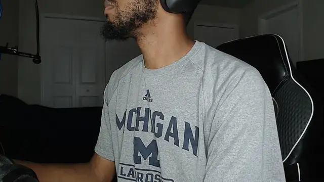 Snapshot of ChrisVacher chatting on September 12, 2025, 2:44 am ChrisVacher online show from September 12, 2025, 2:44 am