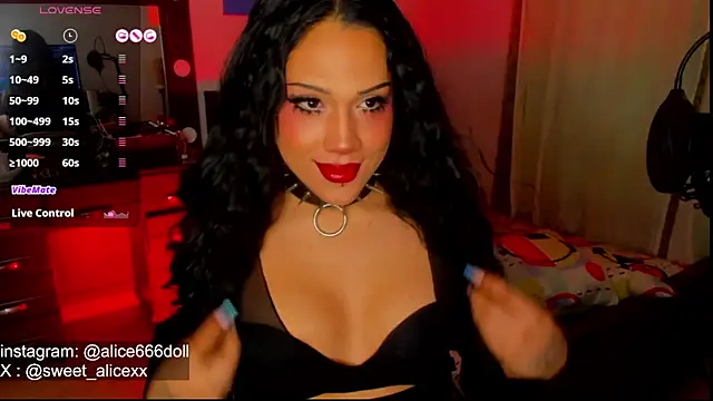 Snapshot of SWEET_ALICEXX chatting on February 11, 2026, 6:57 pm SWEET ALICEXX online show from February 11, 2026, 6:57 pm