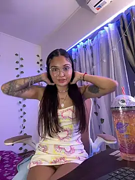 Snapshot of LunaXuan chatting on March 20, 2025, 11:12 pm LunaXuan online show from March 20, 2025, 11:12 pm