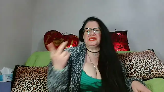 x  KHALEESI  x online show from February 11, 2025, 8:42 pm