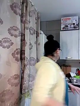 x  KHALEESI  x online show from November 8, 2025, 3:45 pm