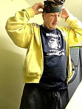 Snapshot of smoke777999 chatting on February 14, 2026, 2:03 pm smoke777999 online show from February 14, 2026, 2:03 pm