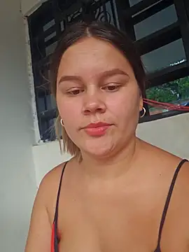 sweet lucia online show from November 9, 2025, 5:44 pm