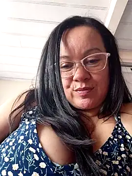 Snapshot of Sonialorens_ chatting on July 11, 2026, 7:38 pm Sonialorens online show from July 11, 2026, 7:38 pm