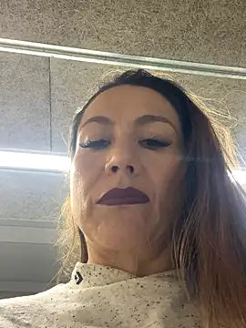 angelitasexy81 online show from October 27, 2025, 4:44 pm