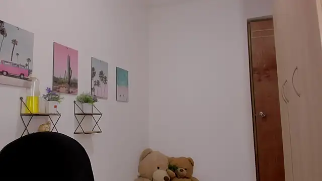 Snapshot of Emma_lean chatting on February 21, 2026, 2:07 pm Emma lean online show from February 21, 2026, 2:07 pm