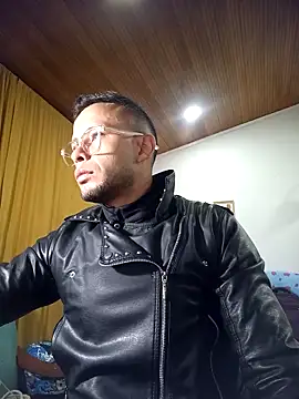 Snapshot of sebastian_horny chatting on April 21, 2026, 5:03 am sebastian horny online show from April 21, 2026, 5:03 am