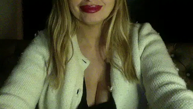 Snapshot of Lisavontease chatting on January 31, 2026, 11:36 pm Lisavontease online show from January 31, 2026, 11:36 pm