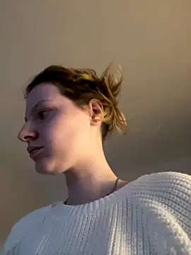 MaryHiggins online show from October 27, 2025, 1:59 pm