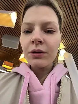 MaryHiggins online show from April 3, 2026, 9:18 am