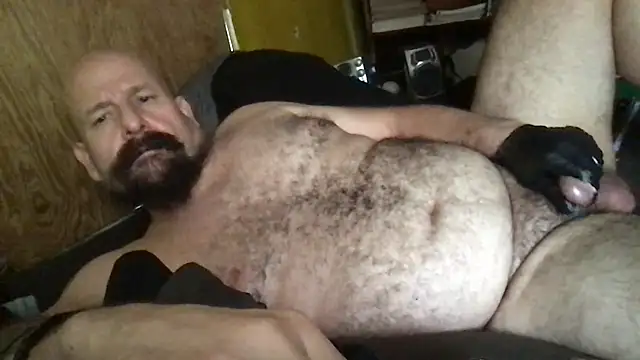 Snapshot of madmaxmiami chatting on November 19, 2025, 5:02 pm madmaxmiami online show from November 19, 2025, 5:02 pm