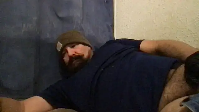 Snapshot of madmaxmiami chatting on December 4, 2025, 10:57 am madmaxmiami online show from December 4, 2025, 10:57 am