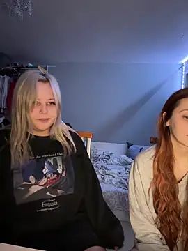 Snapshot of B_Ratz chatting on November 16, 2025, 7:30 pm B Ratz online show from November 16, 2025, 7:30 pm