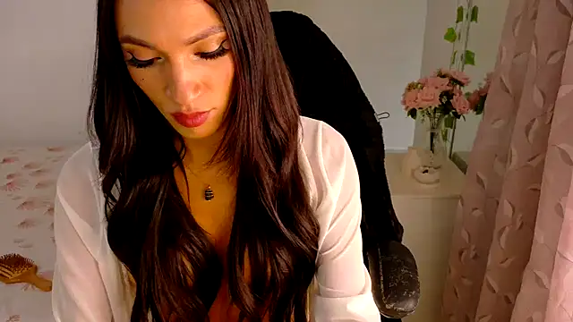 Snapshot of Ariana_girlhots chatting on April 17, 2026, 8:23 pm Ariana girlhots online show from April 17, 2026, 8:23 pm