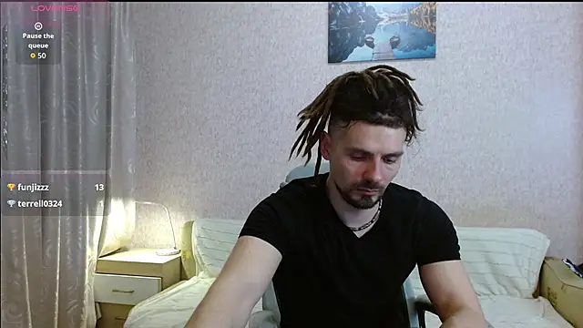 Aestheticguy101 online show from April 18, 2026, 7:07 pm