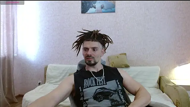 Aestheticguy101 online show from May 26, 2026, 1:40 pm