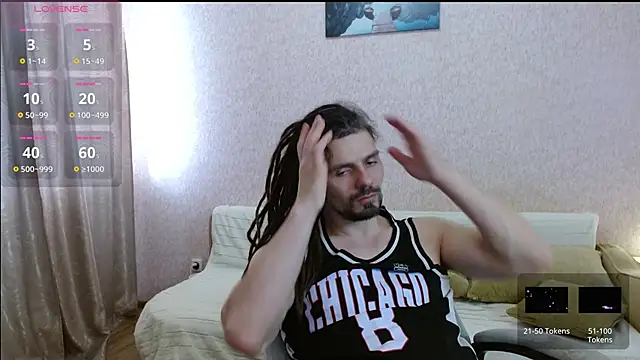 Aestheticguy101 online show from May 29, 2026, 3:54 pm