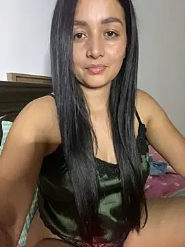 Snapshot of vellaAngel chatting on December 21, 2024, 2:09 am vellaAngel online show from December 21, 2024, 2:09 am