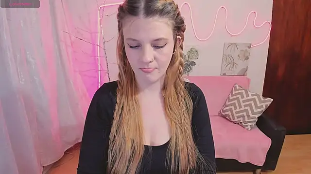 MillySandlerr online show from July 9, 2026, 12:53 pm