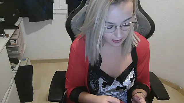 Snapshot of bekka__ chatting on November 26, 2025, 7:04 pm bekka online show from November 26, 2025, 7:04 pm